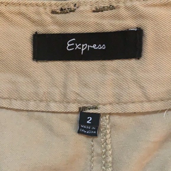 Khaki shorts - Express Size 2 - Picture 3 of 3